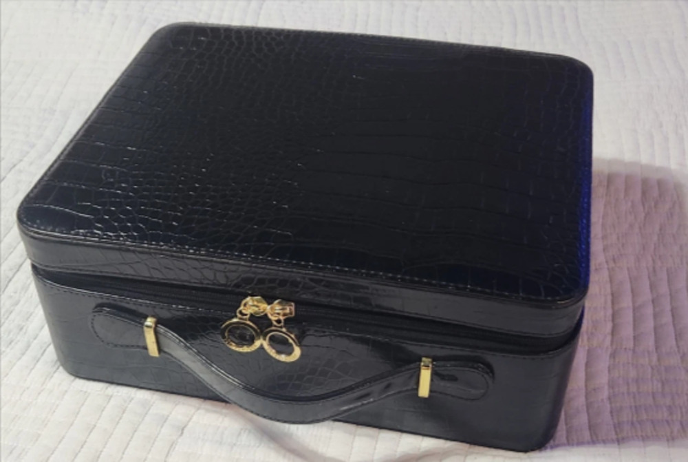 Vintage Estée Lauder Black Faux Croc Makeup Train Case - Gold Zipper Hardware